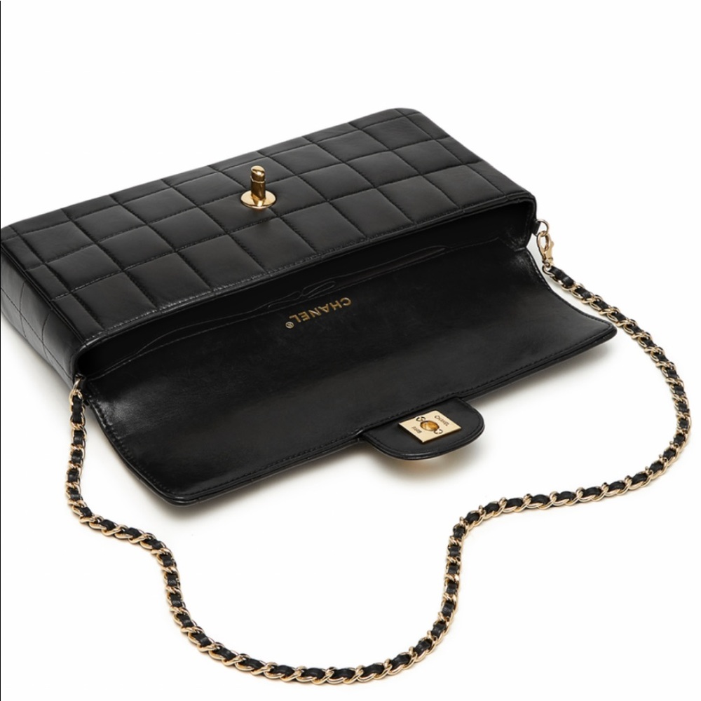 SOLD SOLD Chanel - Picture 2 of 9